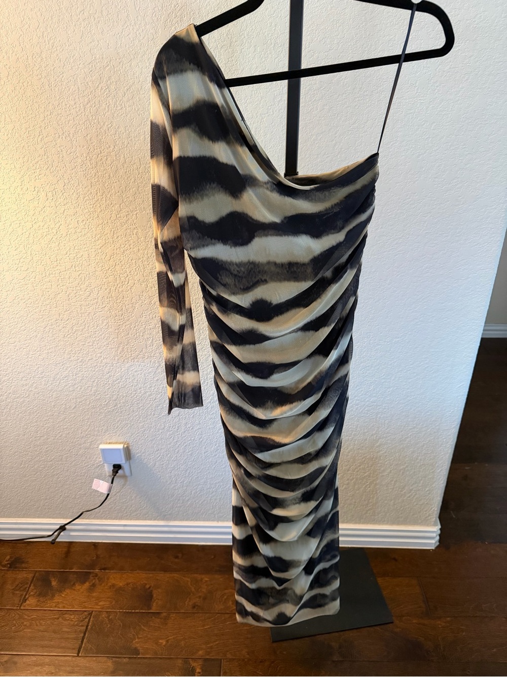 Zara One-Shoulder Wave-Print Maxi Dress in Black and Cream